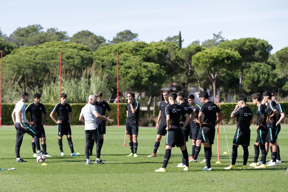 Sub-17: Portugal empata com Inglaterra em torneio no Algarve - TVI