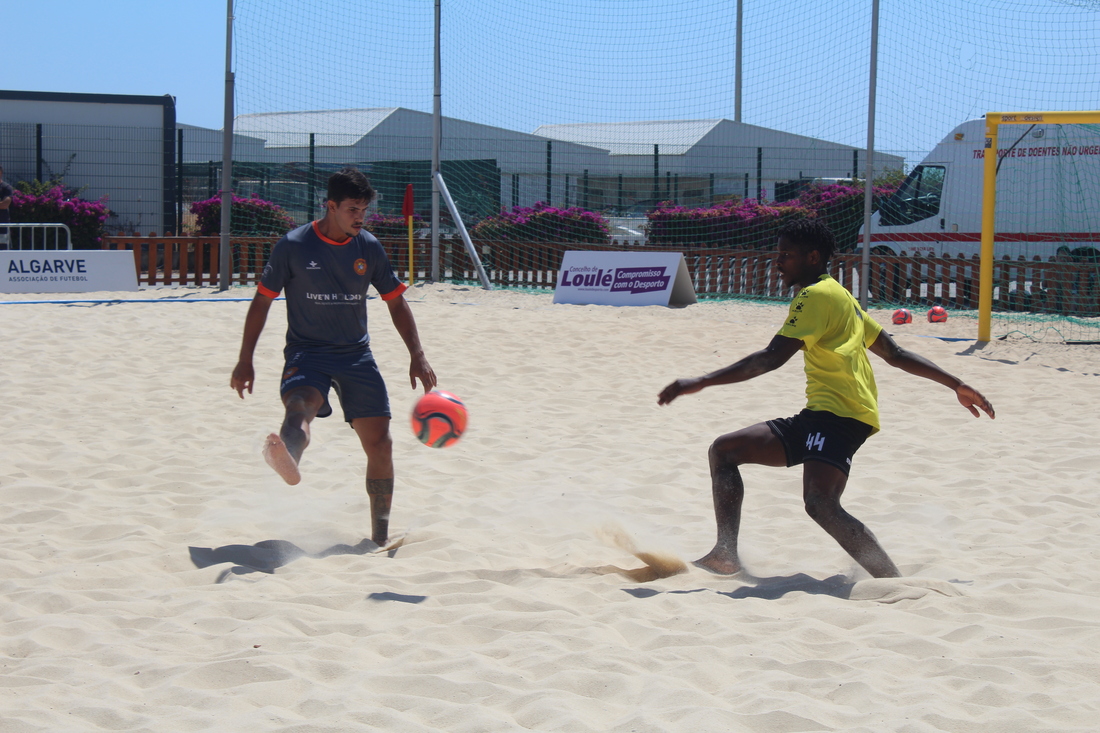 Liga Algarve Futebol de Praia: CD Odiáxere 12-2 GEJUPCE